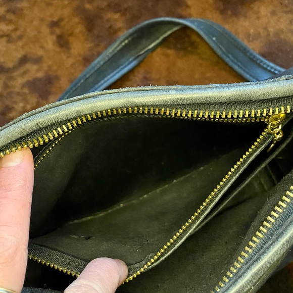 Vintage coach crossbody - Picture 8 of 9